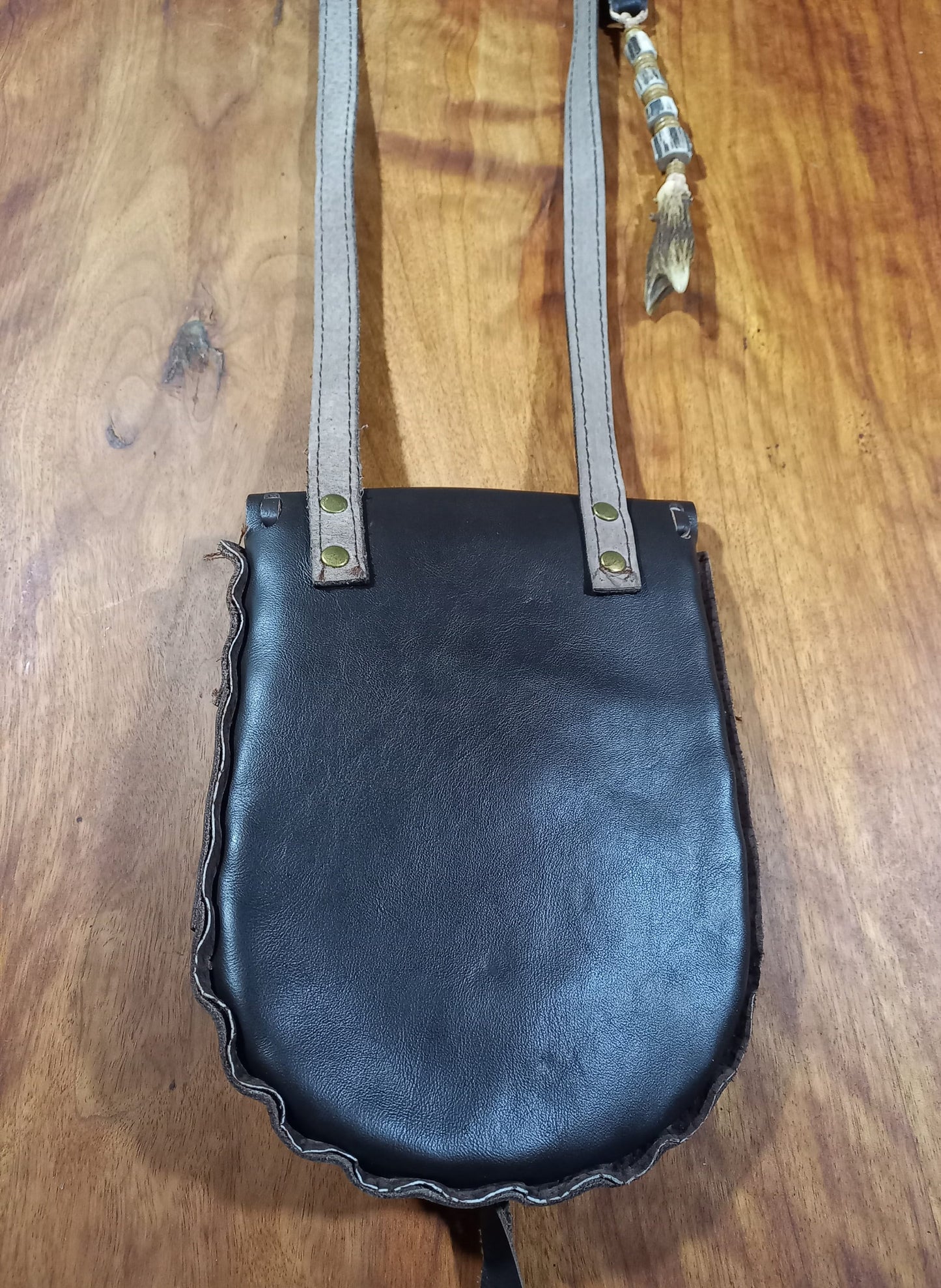 Leather Shoulder Bag with Roe Deer Antler Accessories