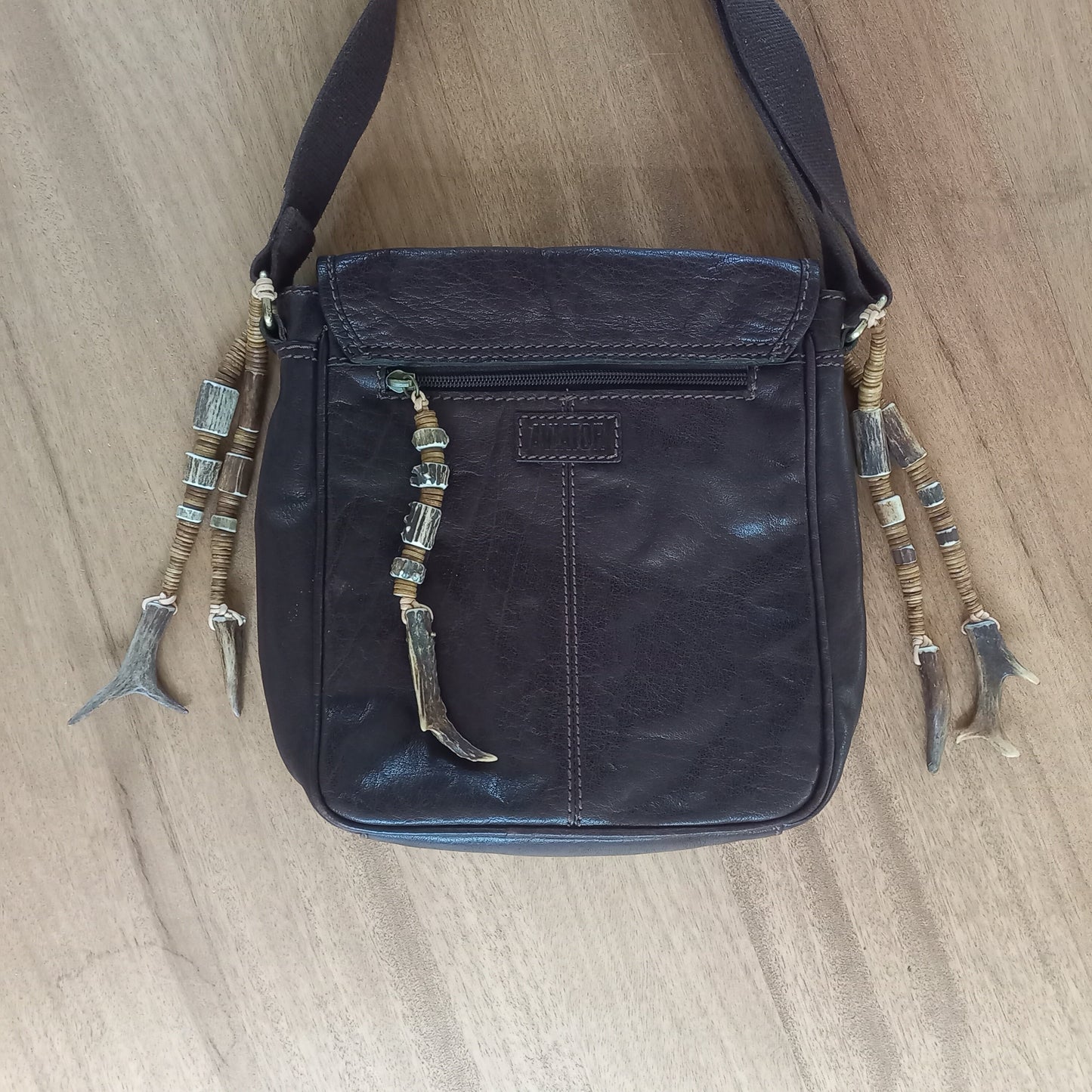 Leather Aviator Shoulder Bag with Maximum Roe Deer Antler Accessories